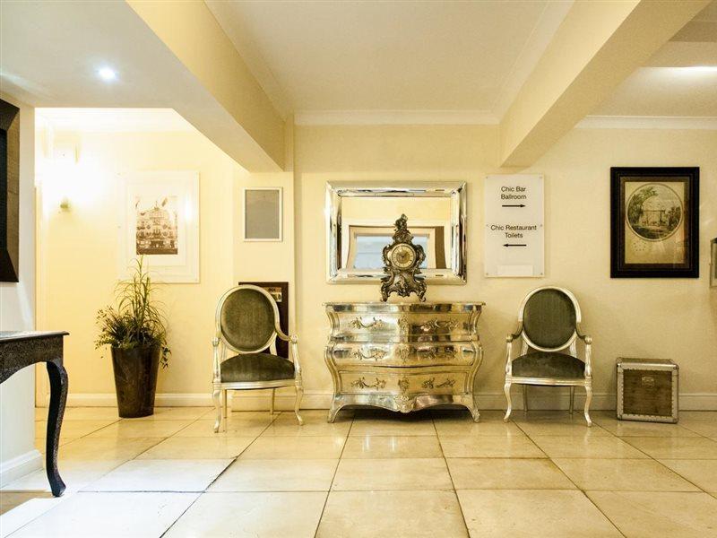 Oyo Clayton Lodge نيوكاسل أندر ليم المظهر الخارجي الصورة