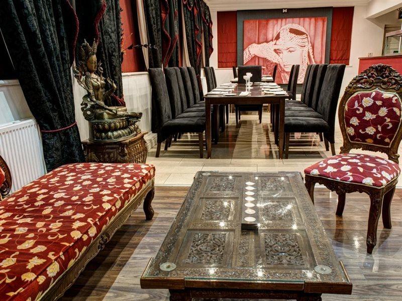 Oyo Clayton Lodge نيوكاسل أندر ليم المظهر الخارجي الصورة